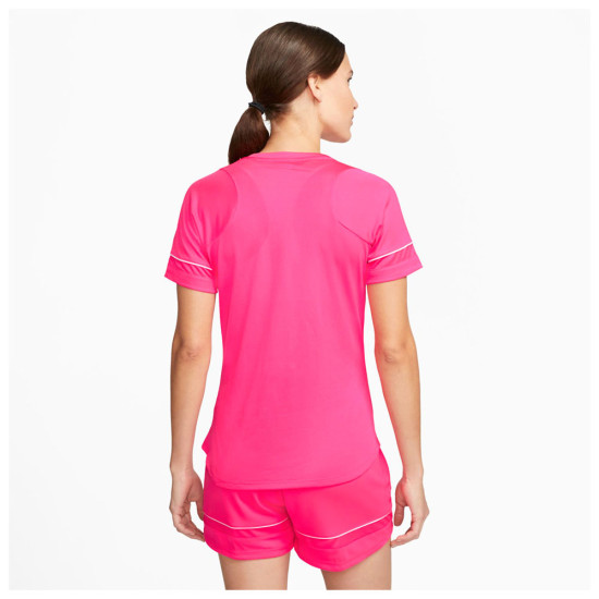 Nike Γυναικεία κοντομάνικη μπλούζα Dri-FIT Academy Nike Γυναικεία κοντομάνικη μπλούζα Dri-FIT Academy